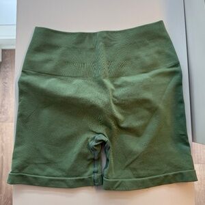 Alphalete amplify short